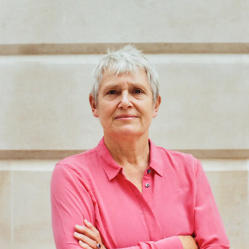 Headshot of Dame Kate Bingham